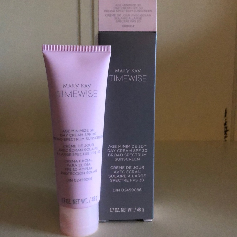 Mary Kay Age Minimizing Day Cream